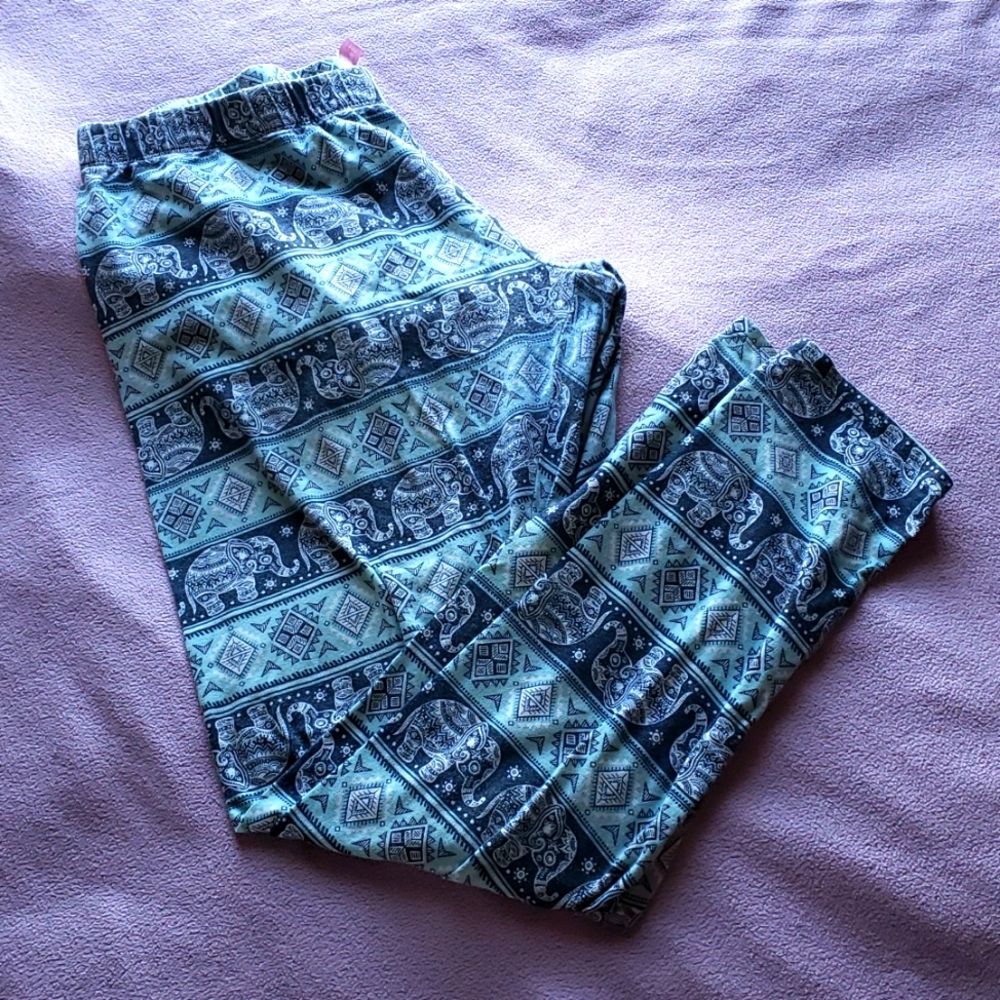 Blue elephant leggings